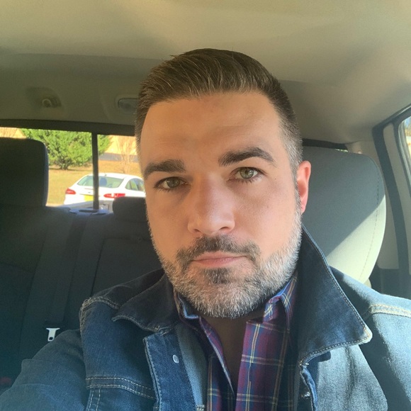 Meet your Posher, Chris - Picture 1 of 1